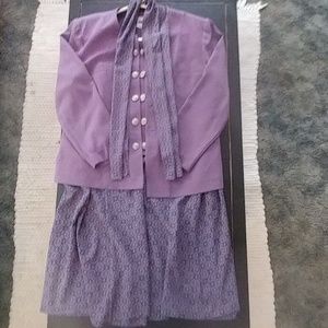 Leslie Faye skirt set